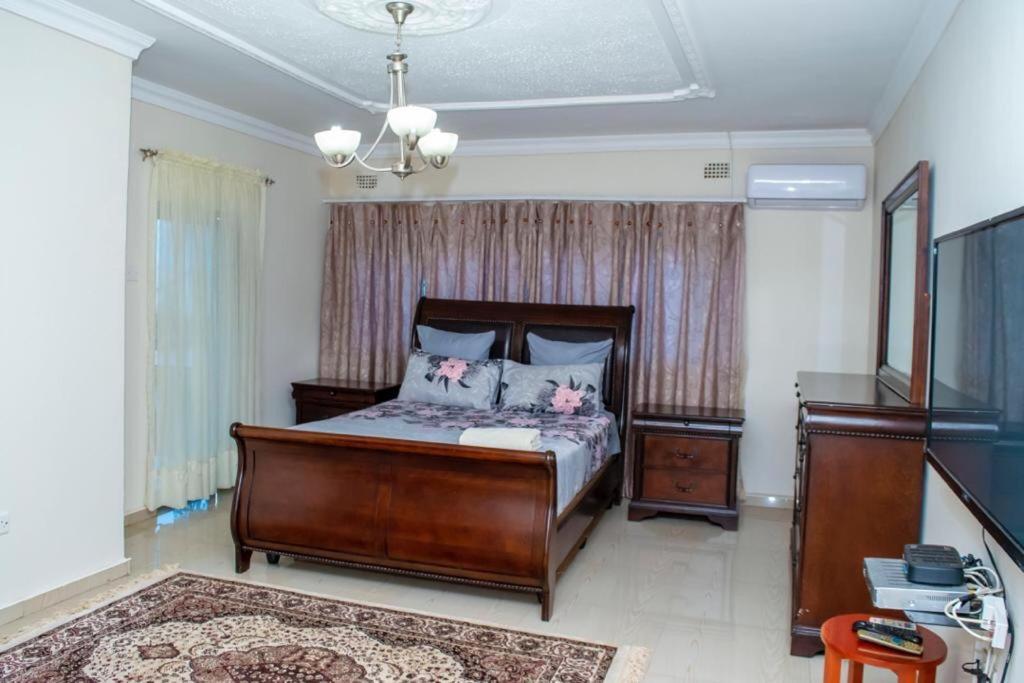 Royal Suites Apartments Lusaka Luaran gambar