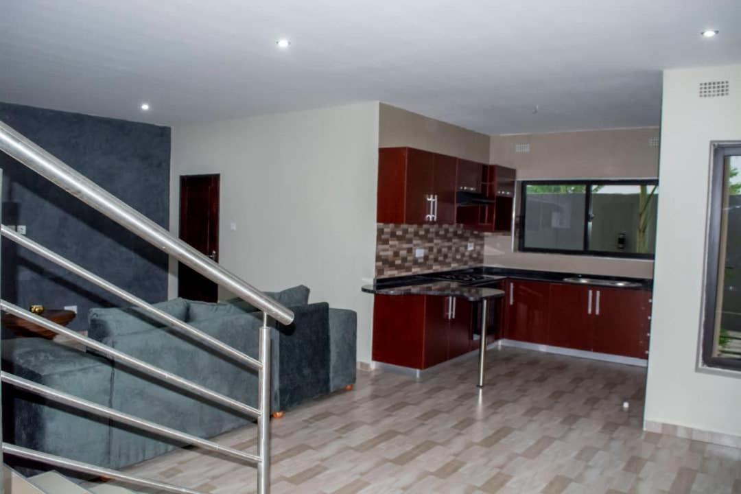 Royal Suites Apartments Lusaka Luaran gambar