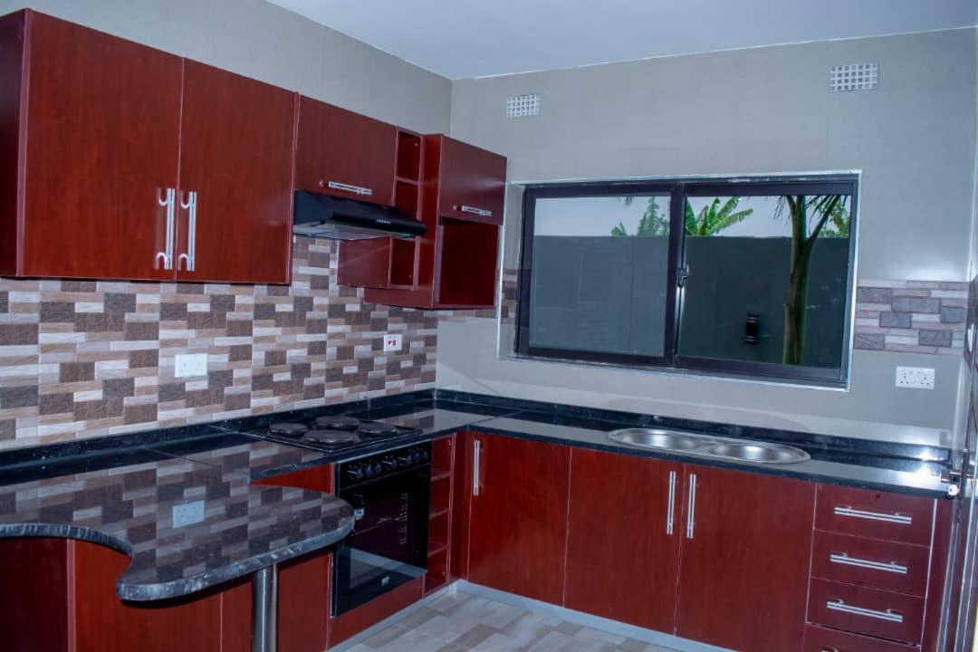 Royal Suites Apartments Lusaka Luaran gambar