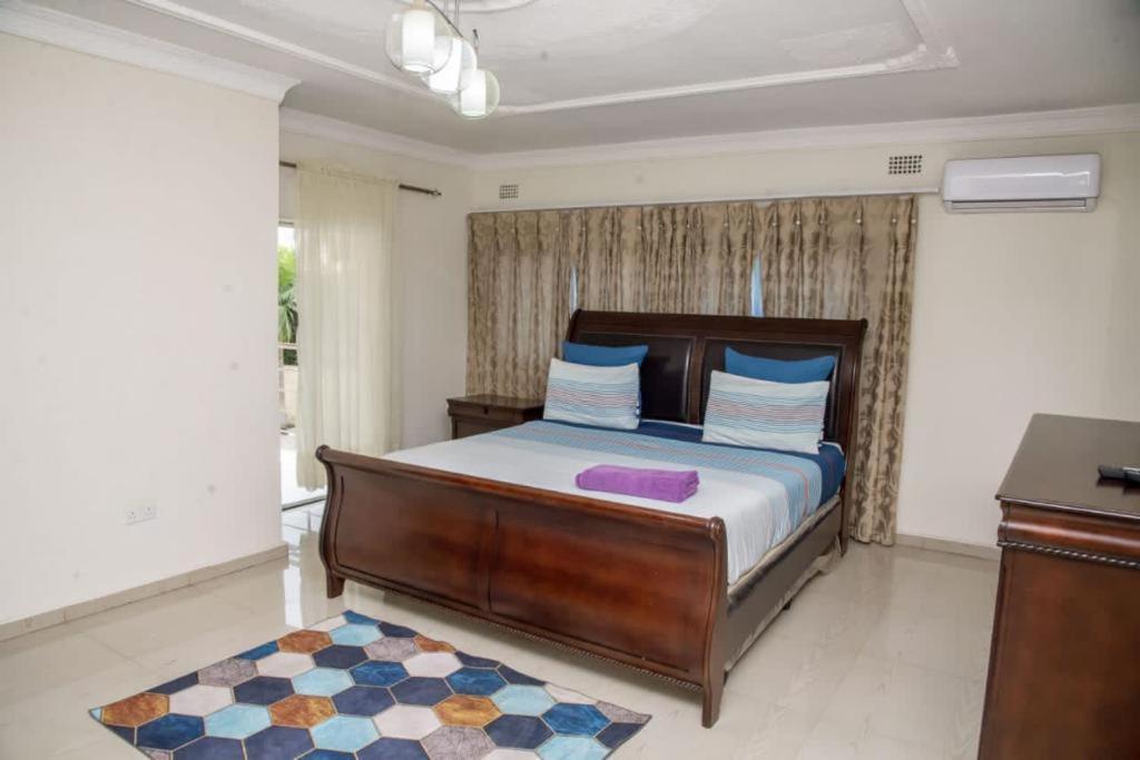 Royal Suites Apartments Lusaka Luaran gambar