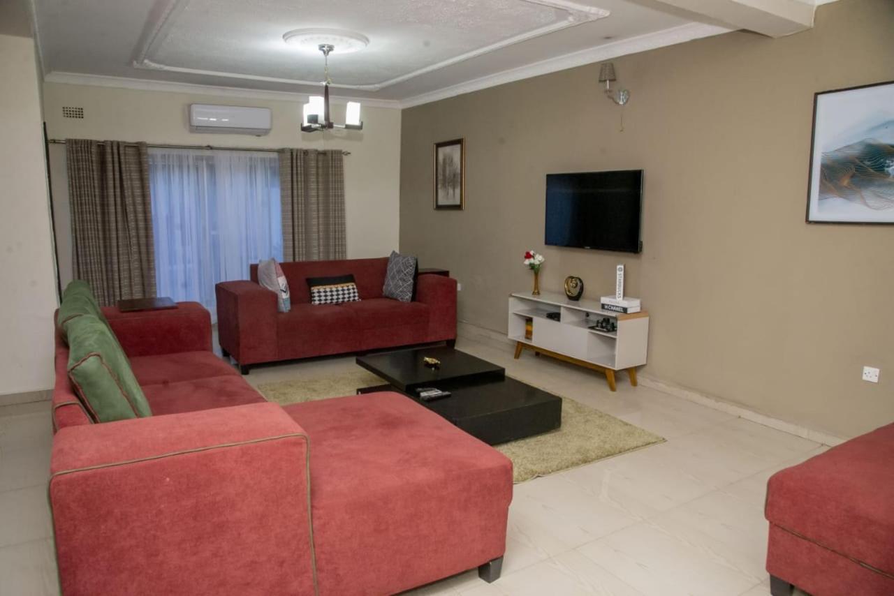Royal Suites Apartments Lusaka Luaran gambar